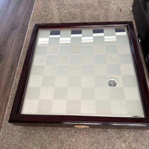 IN-N-OUT Chess Board Glass Complete Set With Box RARE - Picture 12 of 13